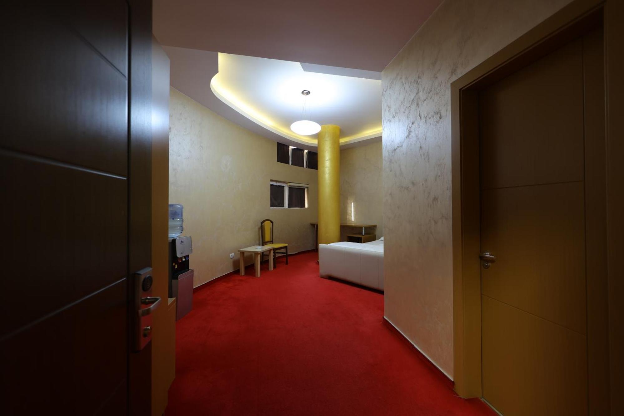 Hotel Gjuta Farke e Madhe Dış mekan fotoğraf