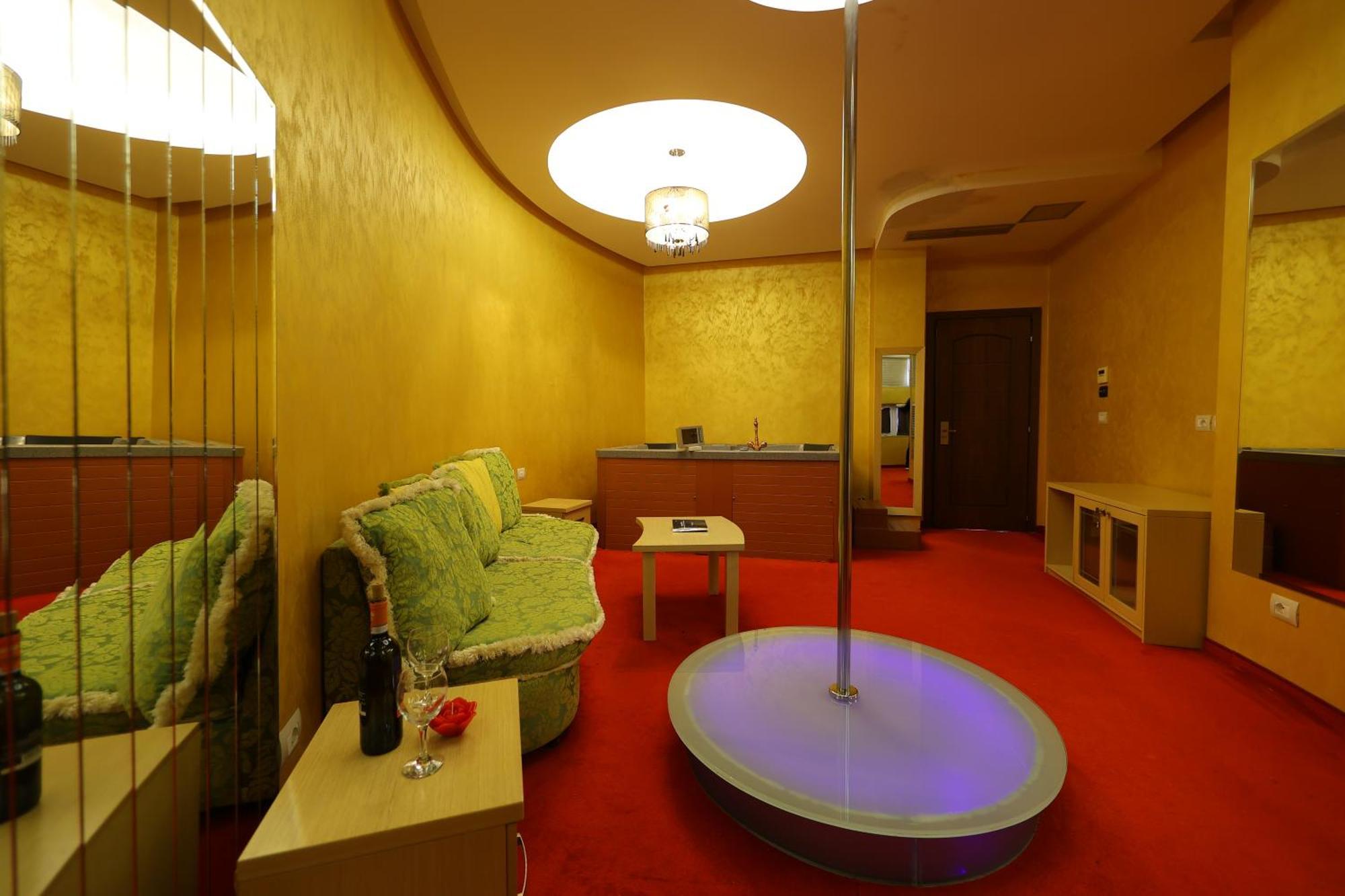 Hotel Gjuta Farke e Madhe Dış mekan fotoğraf